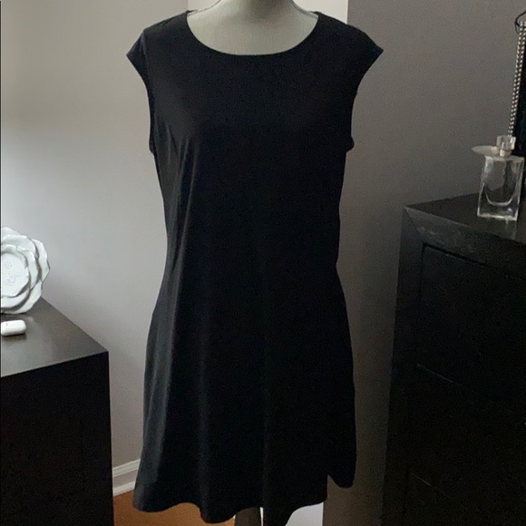 Dress - Picture 1 of 1